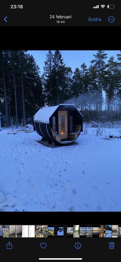 Stuga Pa Oe / Naerhet Till Vatten Mariestad Luaran gambar