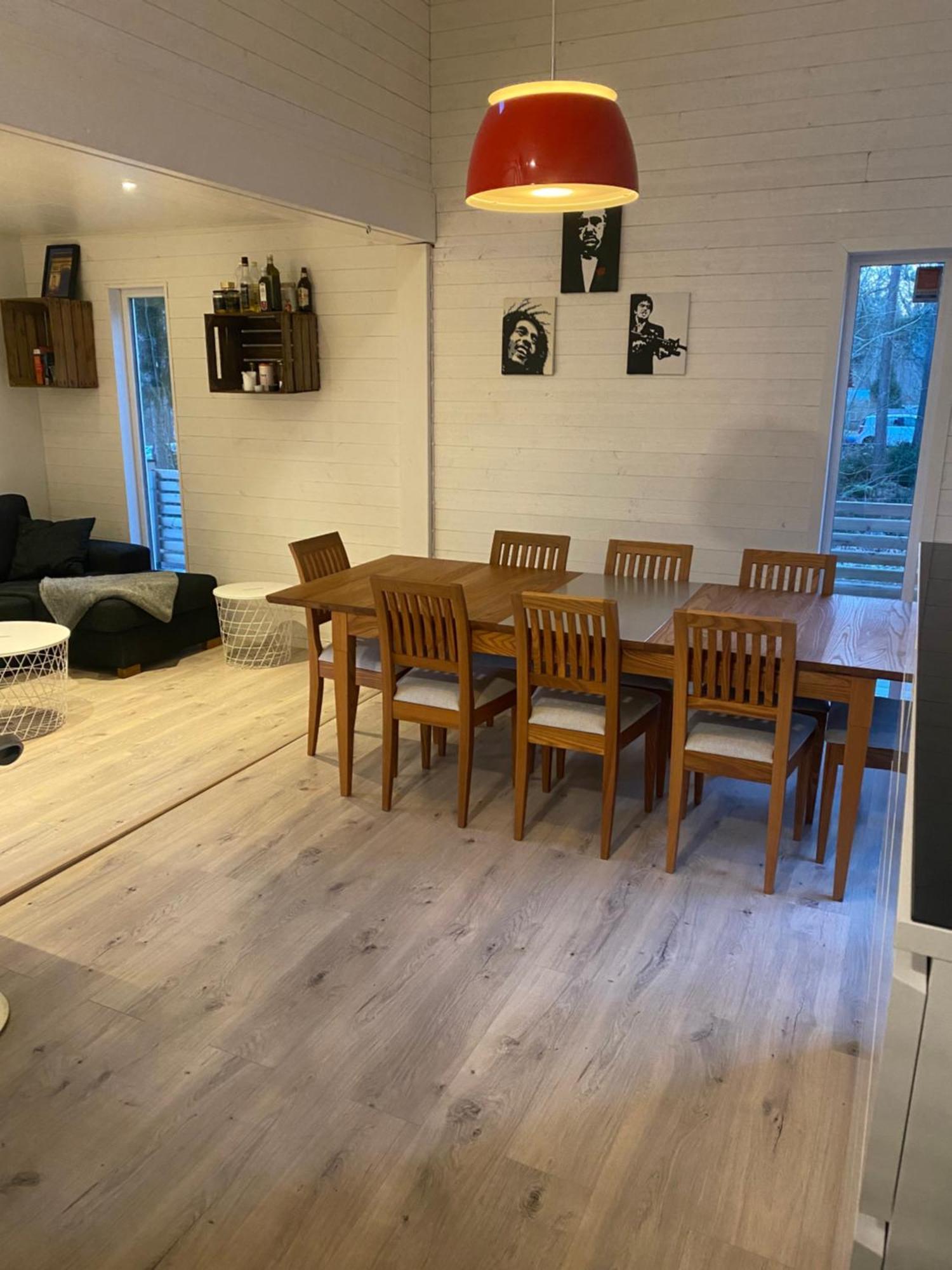Stuga Pa Oe / Naerhet Till Vatten Mariestad Luaran gambar